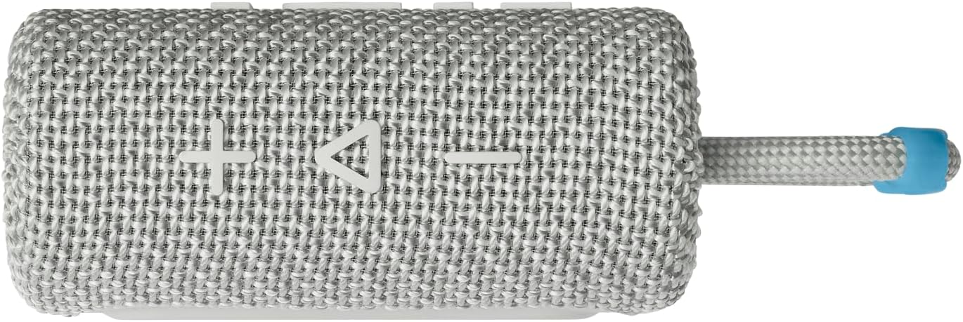 JBL Go 3 - Portable Mini Bluetooth Speaker, big audio and punchy bass, IP67 waterproof and dustproof, 5 hours of playtime, speaker for home, outdoor and travel (White)
