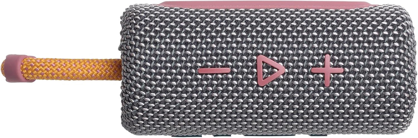 JBL Go 3 - Portable Mini Bluetooth Speaker, big audio and punchy bass, IP67 waterproof and dustproof, 5 hours of playtime, speaker for home, outdoor and travel (White)