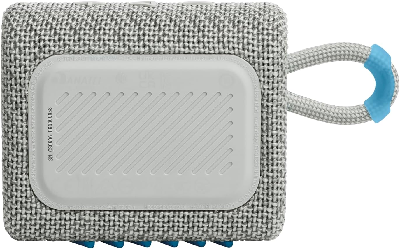 JBL Go 3 - Portable Mini Bluetooth Speaker, big audio and punchy bass, IP67 waterproof and dustproof, 5 hours of playtime, speaker for home, outdoor and travel (White)